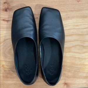 COS square toe leather flats size 38 US 7 black